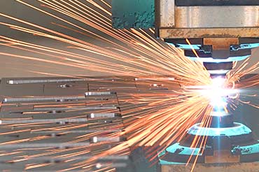 Closeup laser cutting
